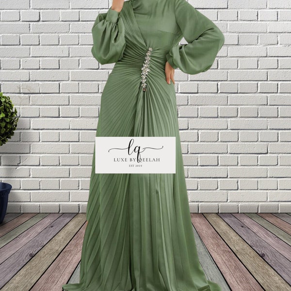 Sonia Modest evening gown/Wedding dress/Bridesmaid dress/Wedding guest/Prom dress