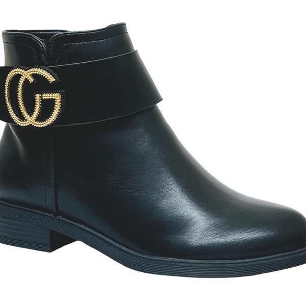 flat track sole stretch ankle boots