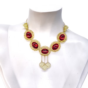 Queen Rhaenyra Targaryen cosplay necklace, costume jewelry, House of the Dragon, dragon necklace, coin necklace, red & gold