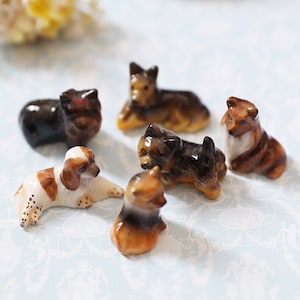 Tiny dog for the Dollhouse,1/6, 1/12 dollhouse decor,ceramic dog figurine,miniature sculpture,dog lover gift,ceramic dog,miniature dog