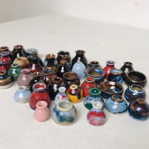 Unieke miniatuurvaas, kleine vazen, kleine geglazuurde keramische pot, klein aardewerk, keramische vaas, miniatuurplantenpotten, keukendecor, willekeurige patroonvazen