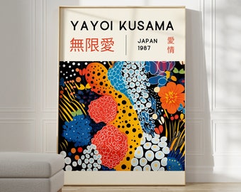 Può includere: Un poster con un design astratto colorato di Yayoi Kusama. Il poster ha uno sfondo nero con una varietà di forme e colori, tra cui rosso, giallo, blu e bianco. Il testo sul poster recita "Yayoi Kusama", "Giappone 1987" e "無限愛" in giapponese.