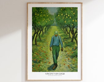 Può includere: Un dipinto incorniciato di Vincent van Gogh che raffigura un uomo che cammina attraverso un boschetto di alberi. Gli alberi sono verdi e hanno frutti gialli. L'uomo indossa una camicia blu e pantaloni verdi. Il dipinto è realizzato in uno stile caratteristico di van Gogh, con pennellate spesse e colori vivaci.