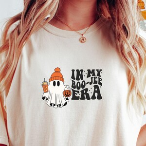Boojee ゴーストシャツ コンフォートカラー レトロハロウィングラフィックTシャツ レトロ秋シャツ 不気味な季節 ガーリーハロウィンシャツ ヴィンテージゴーストTシャツ