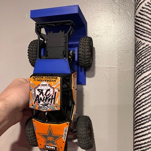 Scx24 wall mount with remote shelf