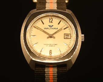 Vintage 1970's Waltham Men's Wristwatch with Original Box