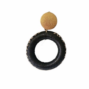 Aretes Palma de Iraca - Tejidos a Mano - Negro y Beige - Mujer.