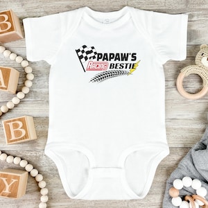 Body niemowlęce na dzień wyścigów Prezent dla Papaw Pit Crew Samochód wyścigowy Prezent na baby shower dla niemowląt Prezent dla noworodka Nowa mama Ogłoszenie o ciąży