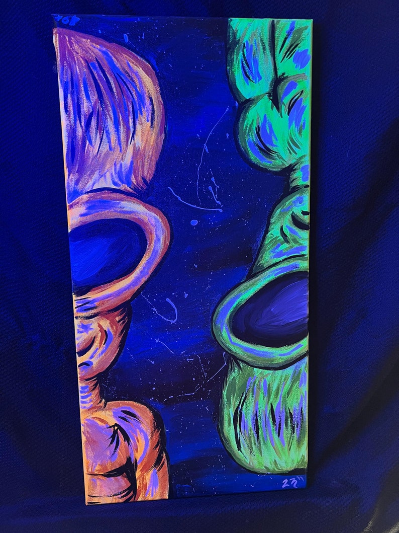 Ying Yang Aliens That Glows Under Blue Light - Hand Painted Acrylic ...