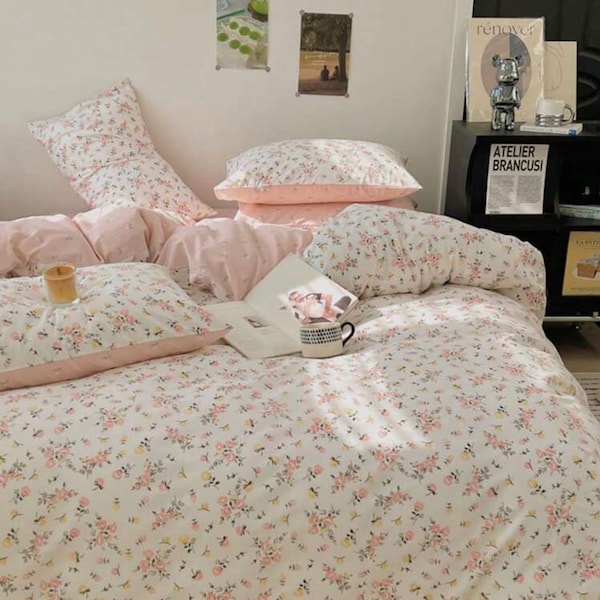 Pretty in Pink and white floral ditsy floral duvet cover spring summer 2024 bedding single, double,king, superking vintage duvet bedding