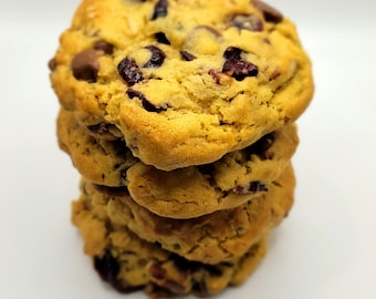 Junky Jean - Oatmeal cookie with milk chocolate chips, cranberries, walnuts, pecans