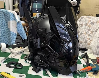 Casco Cyberpunk: un casco en el verdadero sentido de la palabra, no permite una conducción segura