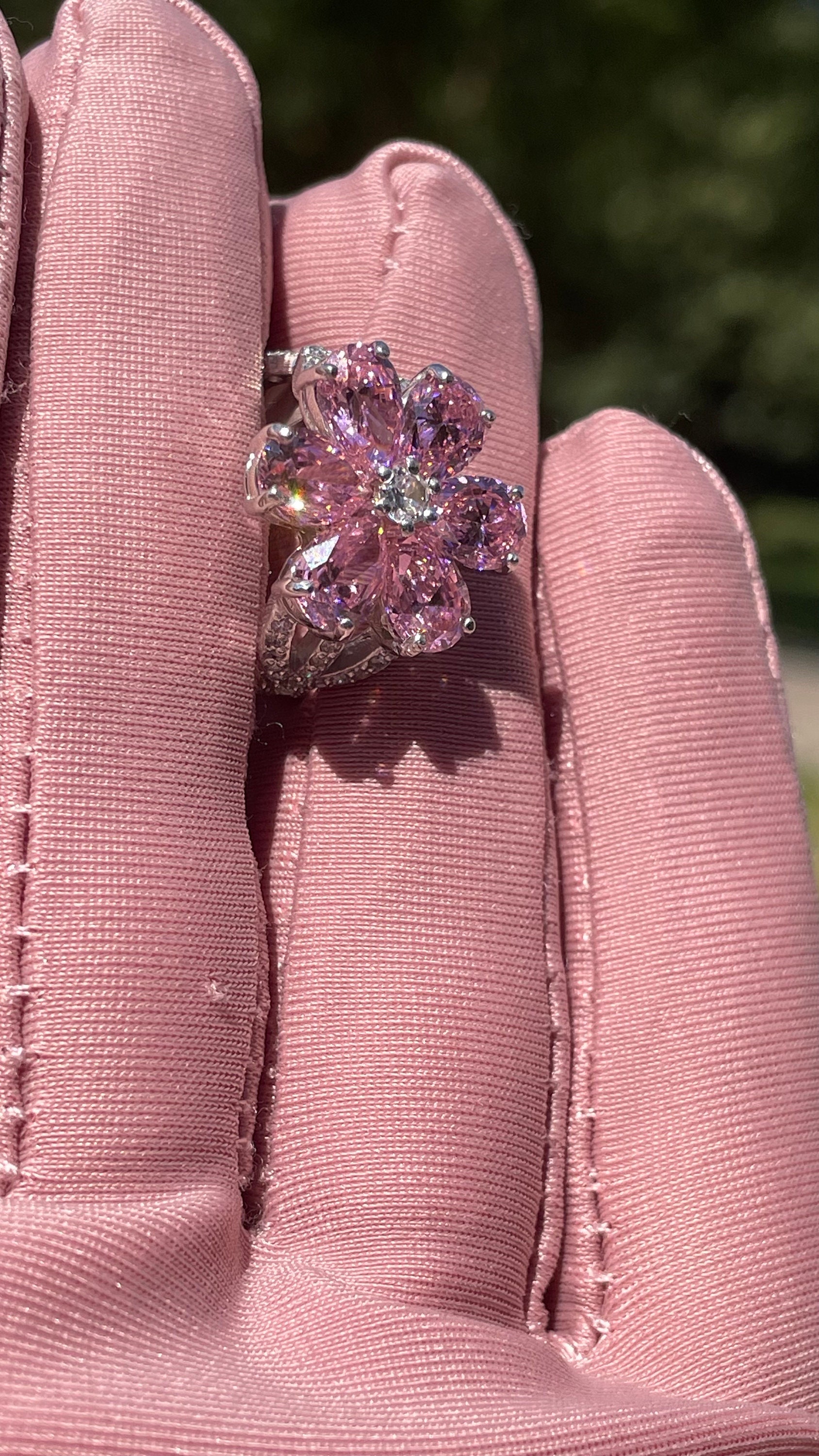 Magnolia Edu Yildiz by Serkana Bolata With Sen Cal Kapimi. Flowers