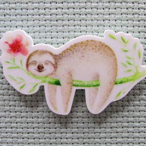 Sleepy Sloth Needle Minder, Cover Minder, Magnet