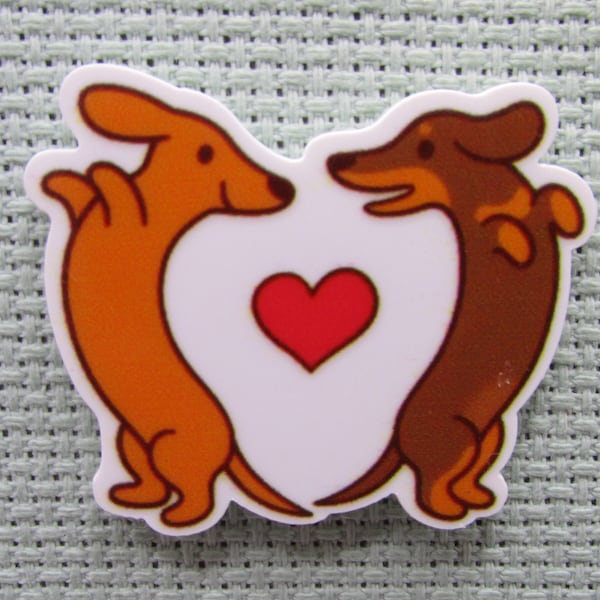 A Pair of Dachshunds in Love Needle Minder, Cover Minder, Magnet