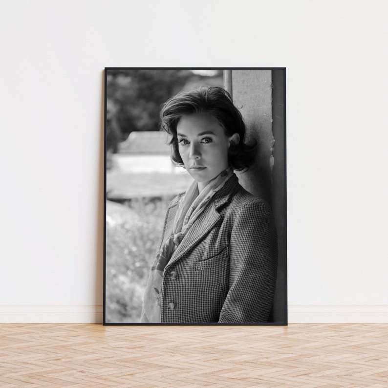 Vanessa Nuala Kirby Print, Vanessa Kirby Poster, the Crown Tv Poster