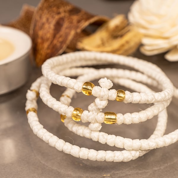 Komboskini in white color -unisex komboskini- Prayer Bracelet, Prayer Rope -Thread waxed thin with beads - Christian Gift.