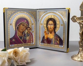 Diptych Icon with Majestic Depiction of Jesus Christ and Holy Theotokos in Orthodox Art – A Precious Gem for Inspirational Home Decor