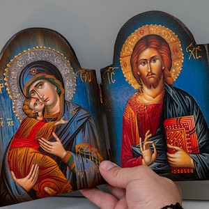Wooden Diptych Icon with the Jesus Christ and Holy Theotokos on natural wood – Greek Orthodox Treasure for Inspiring Home Decor.