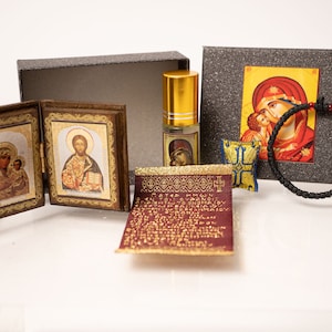 Christian Gift Set with Small Diptych -  (Πατερ ημων) - Anointing Oil - Komboskini and an Amulet in a box.