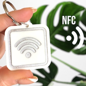Porte-clés intelligent I Porte-clés NFC I Porte-clés réseaux sociaux I Porte-clés en acrylique I Porte-clés tactiles I Porte-clés numérique I Carte de visite numérique I Personnalisé