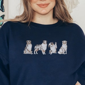 Retro Australian Shepherd Mom Sweatshirt, gift for Aussie dog owner, Australian Shepherd mama birthday gift, Aussie dog owner shirt