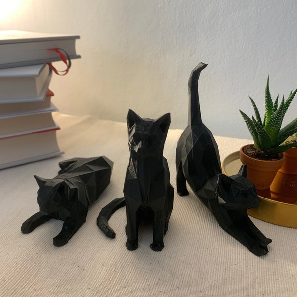 Set low poly di gatti che si allungano seduti sdraiati Scultura 3d stampata Decorazione regalo Opera d'arte artigianale per gli amanti dei gatti