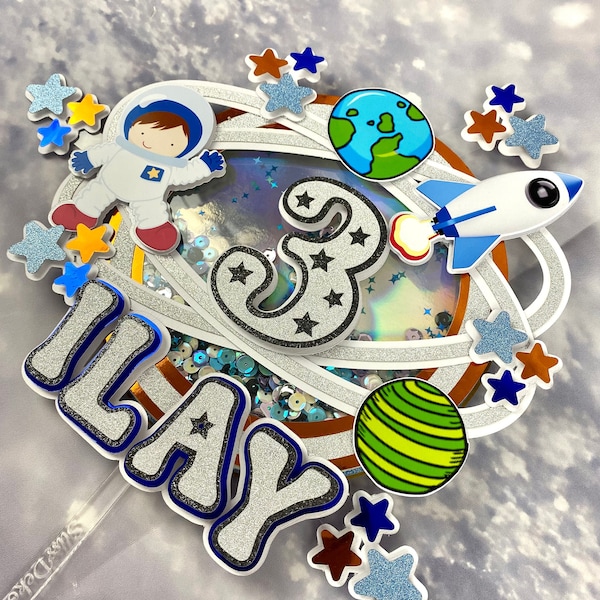 Torten Topper mit Galaxy Motiv I Astronaut Kuchen Deko I Galaxy/Space Geburstag Party I LED Cake Topper I Planeten Torten I