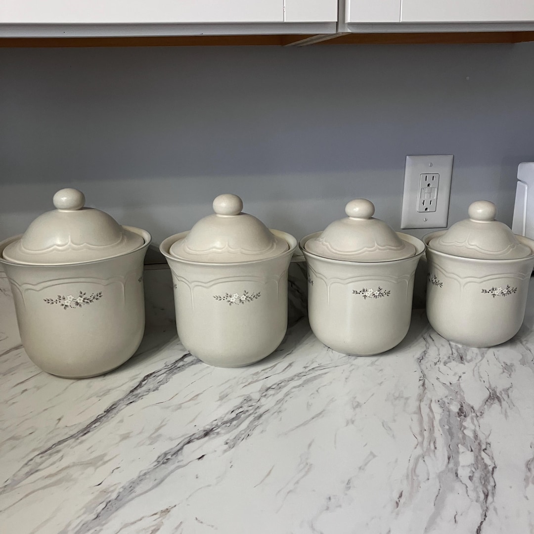 Vintage Pfaltzgraff Stoneware "heirloom" Pattern Canisters Full Set of ...