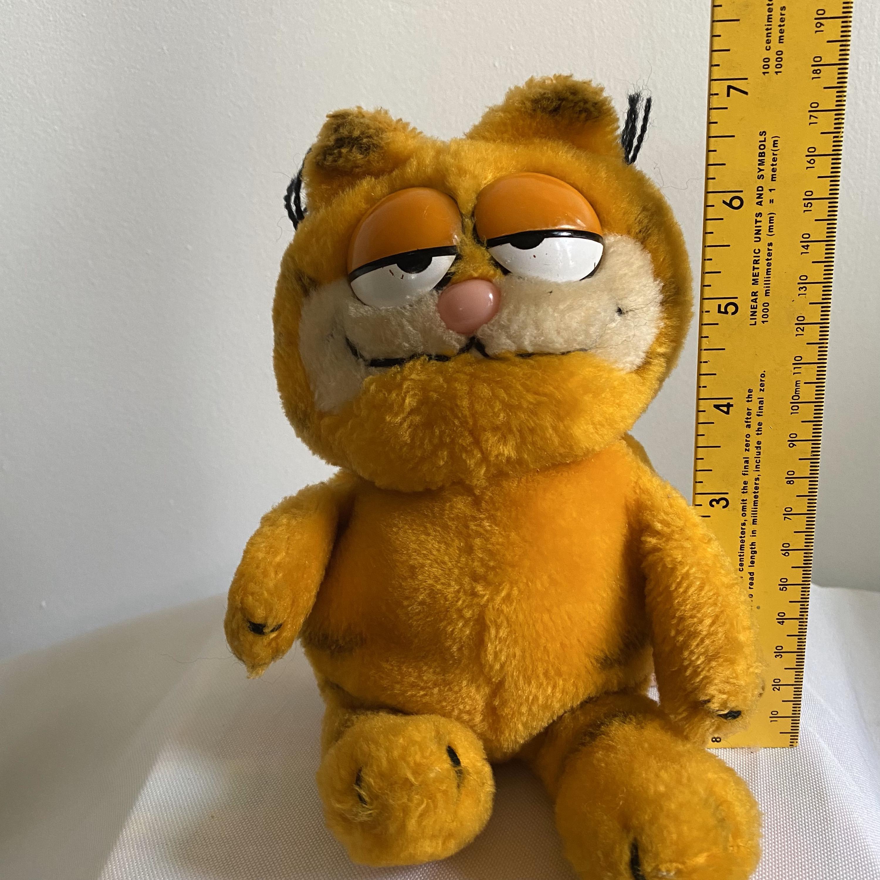 Vintage 1981 Dakin Garfield Plush, Fat Cat Stuffed Animal