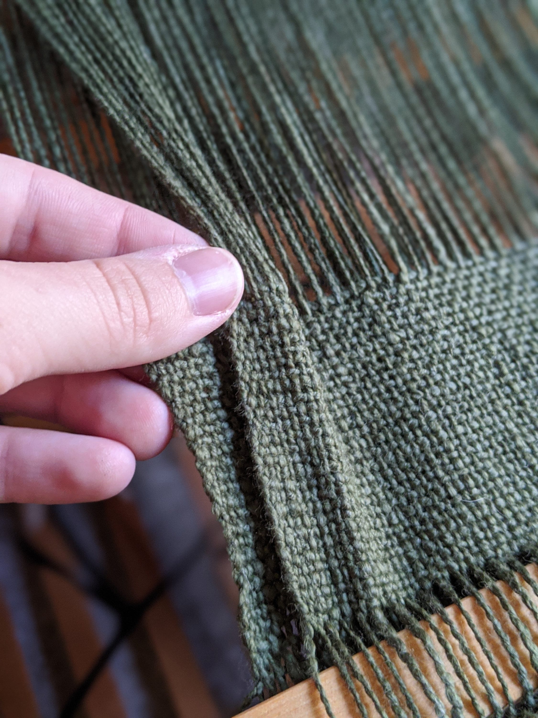 Knituk Round Knitting Loom Set of 4. All Pegs Fitted medium Gauge