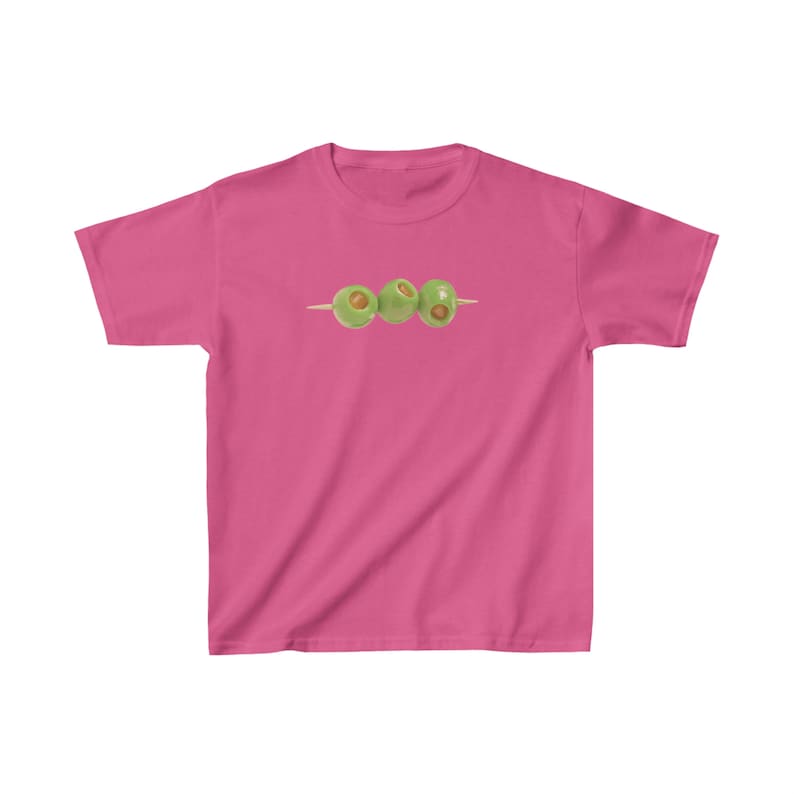 Martini Oliven Baby T-Shirt | Shirt aus 100% Baumwolle | coquette y2k Grafik-T-Shirt | nachhaltig hergestellt Heliconia