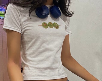 Martini Oliven Baby T-Shirt | Shirt aus 100% Baumwolle | coquette y2k Grafik-T-Shirt | nachhaltig hergestellt