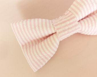 Light pink Seersucker bowtie. Kids Clip-On Bow Tie, ring bearer bow tie, pink stripe bowtie, Blush BowTie, Pink Bowtie, pink wedding bow tie