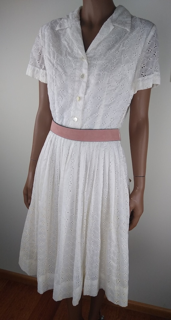 1960s White Eyelet Dress - Size 4