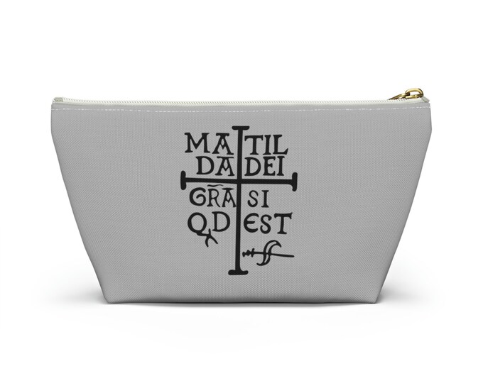 Gorgeous grey accessory pouch featuring the signature of Matilda of Tuscany.