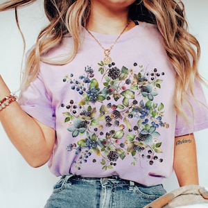 Berry Cottagecore Shirt, Blueberry Tee, Blackberry T-Shirt, Garden Aesthetic Shirt, Fruit Shirt, Countrycore Berry Lover Shirt, Farmcore Tee