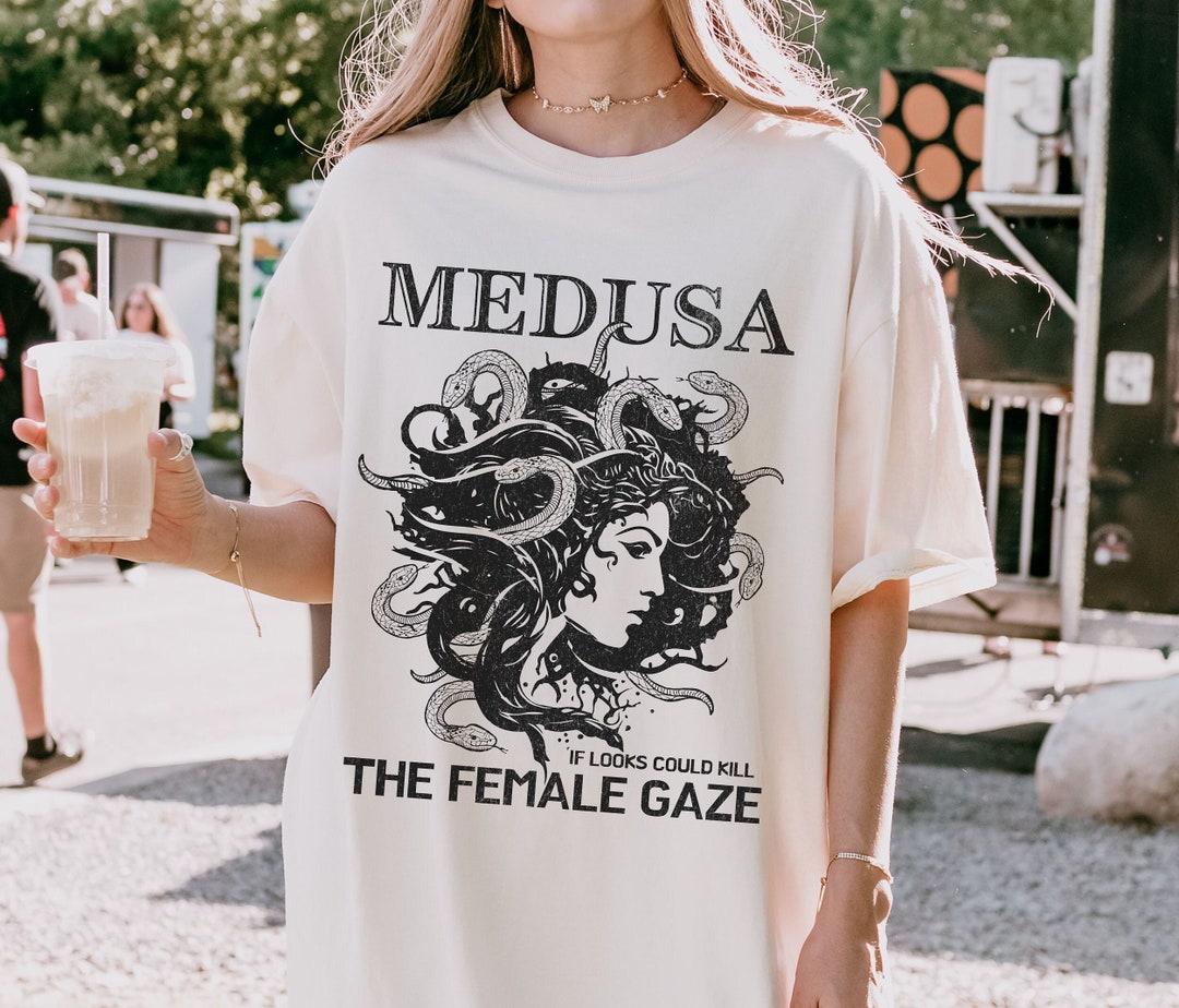 If six was nine Medusa T shirt size 2
