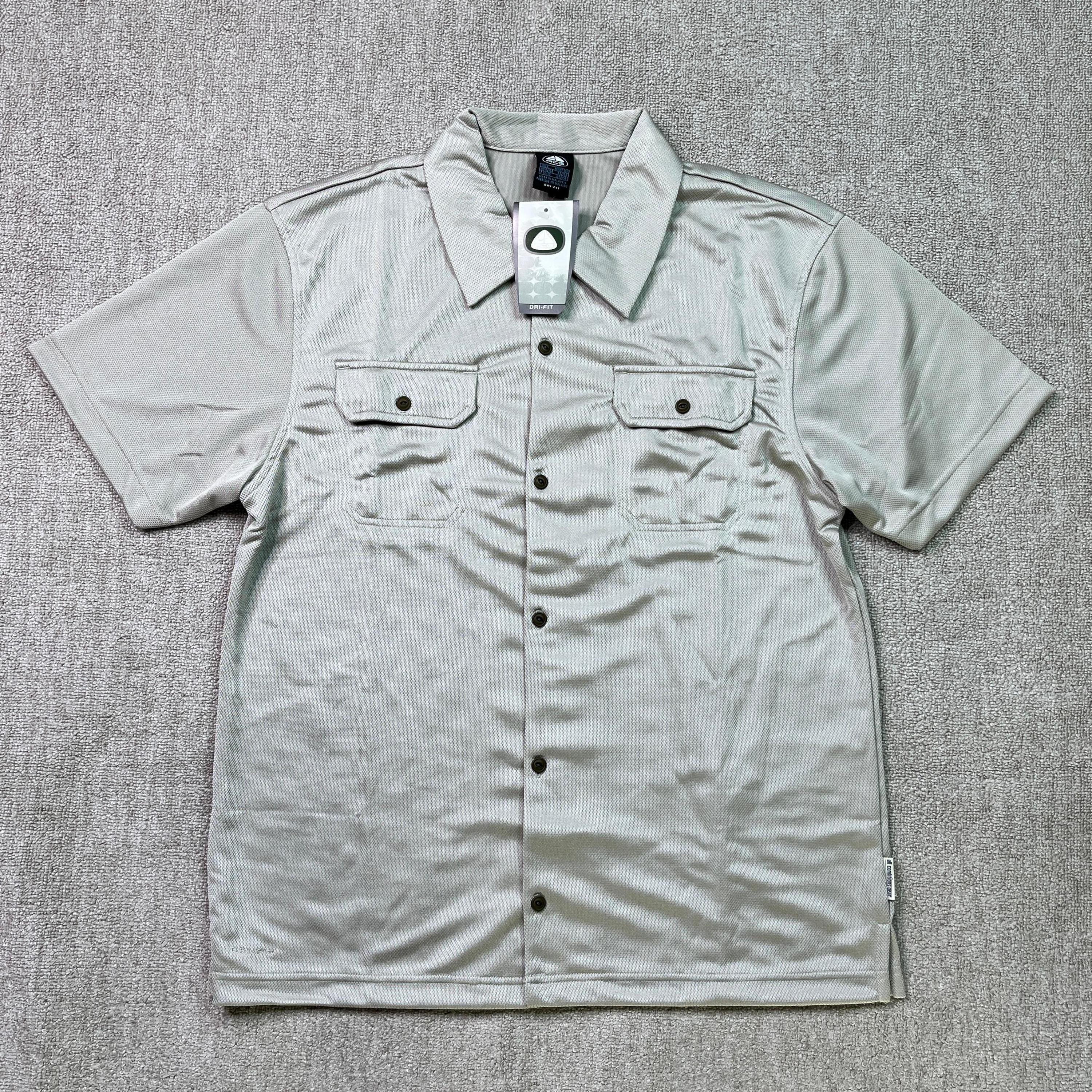 Nike ACG Shirt Top Y2K 00s 2000s Short Sleeve Button up Dri