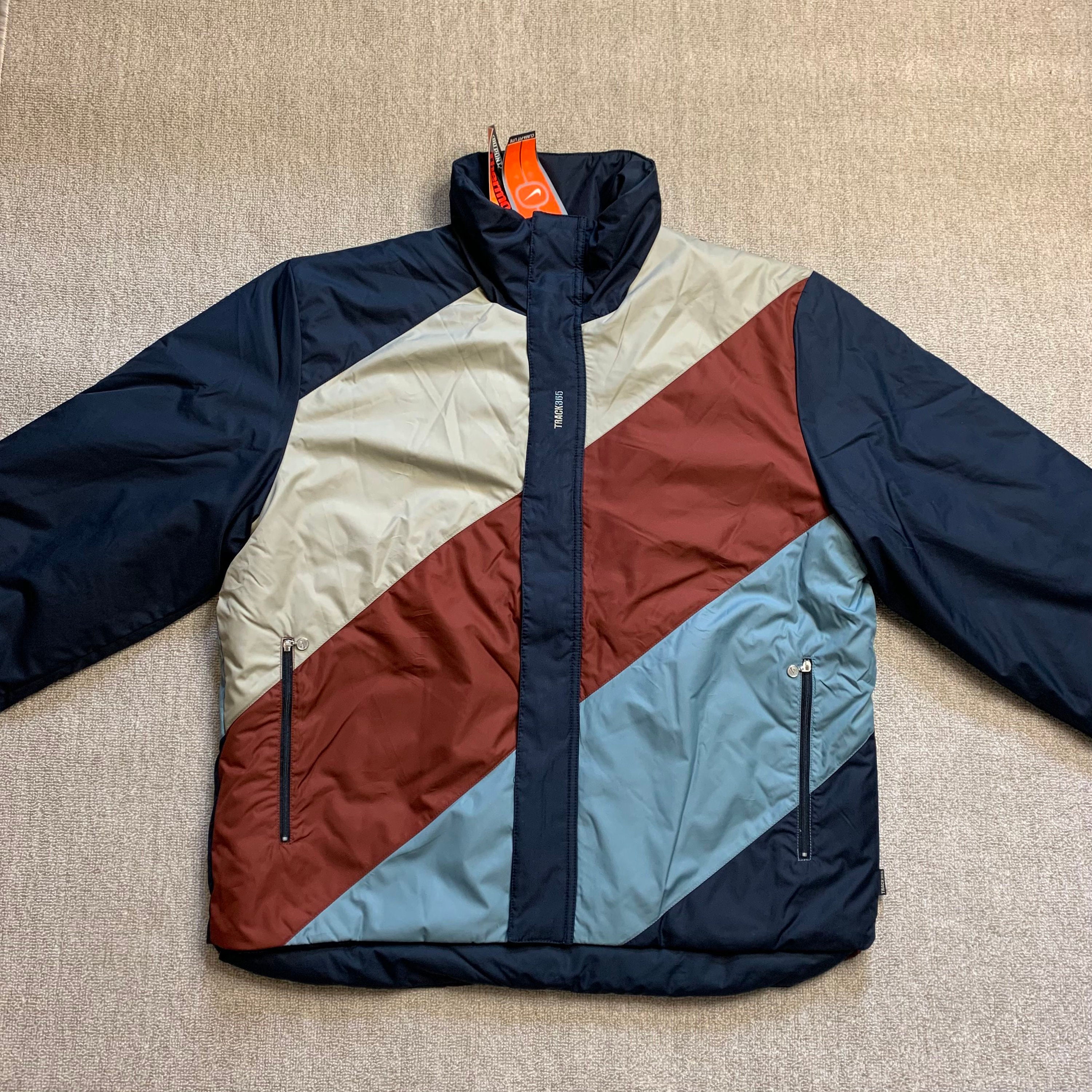ジャケット・アウター 00s NIKE puffer jacket vest y2k Vintage Nike Down Puffer Jacket, Y2K, Early 00s Grey Tag