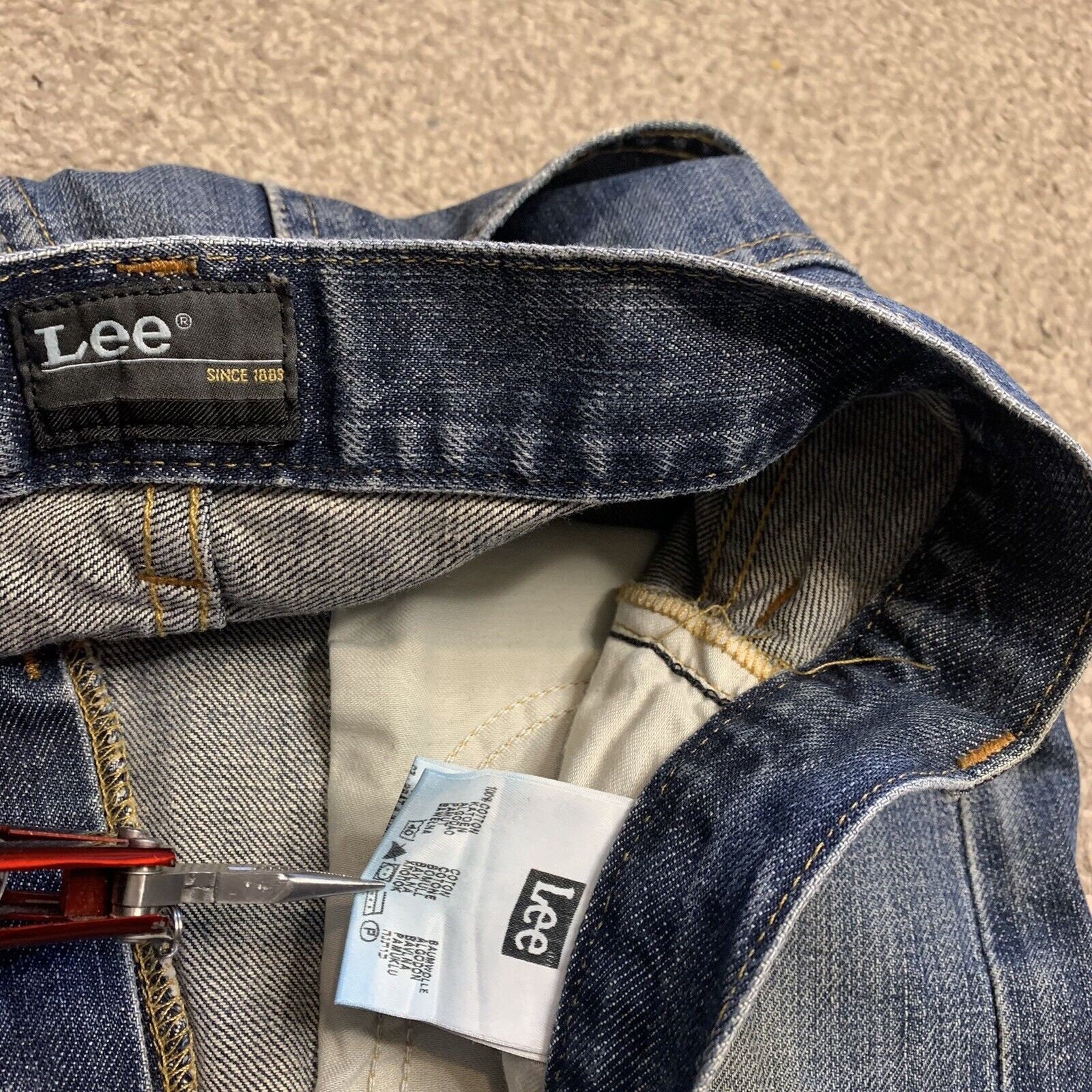 Lee Jeans Kent Straight Leg Regular Fit Vintage Zip Fly Dark Wash 33x30