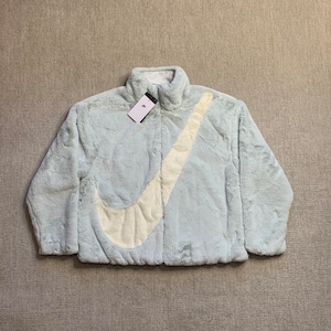 nike white fuzzy jacket