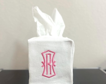 Linen tissue box cover with monogram, Monogrammed linen tissue box cover, Embroidered tissue box cover, Bedroom decor, Bathroom decor, gift