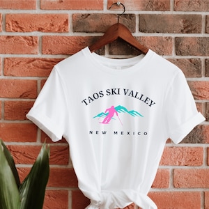 Taos Ski Valley Unisex shirt, Vintage Ski T-Shirt, Taos Ski Valley New Mexico, Ski resort, Alpine ski, Mountains, Skiwear, Perfect gift