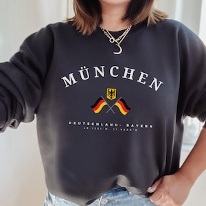 Munchen Germany Sweatshirt, Munich Germany Sweater, German style, Deutschland, German flag unisex sweatshirt, Europe, Munich, perfect gift