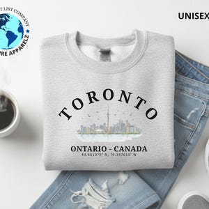 Toronto Sweatshirt, Toronto Shirt, Canada Gift, Toronto Souvenir, Unisex Sweatshirt, Toronto Skyline, Ontario Sweatshirt