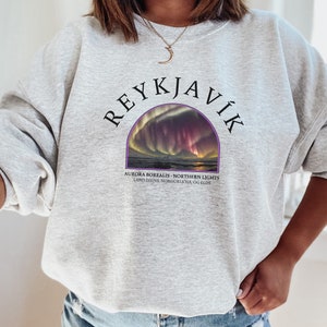 Chemise unisexe Reykjavík Islande, sweat-shirt Aurora Borealis, aurores boréales, pull islandais, chemise Reykjavik, chemise aurores boréales