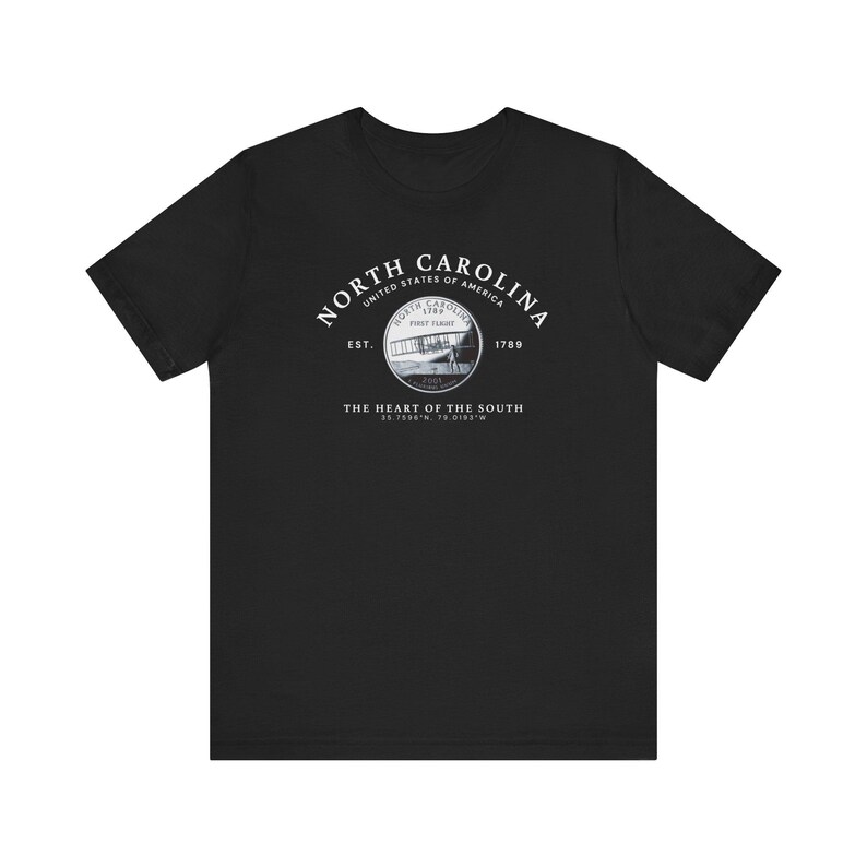 Camiseta de Carolina del Norte, souvenir de Carolina del Norte, camiseta de Carolina del Norte, camiseta unisex, regalo de Carolina del Norte, camiseta con el cuarto de Carolina del Norte, camiseta del estado imagen 2