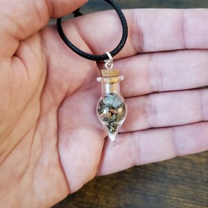 Prosperity Spell Jar Necklace, Spell Bottle Necklace, Spell Bottle Pendant, Witchcraft Supplies, Witch Bottle, Wicca Jewelry, Magick Spell