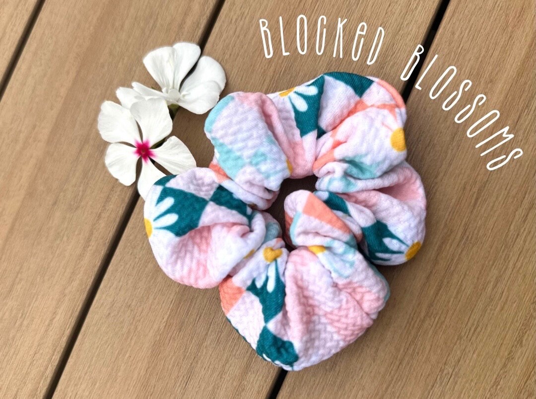 Flower Scrunchie, Spring Scrunchie, Checkered Scrunchie, Patchwork ...